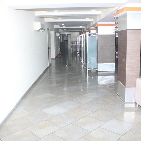 Hotel Western Court Boisar Buitenkant foto